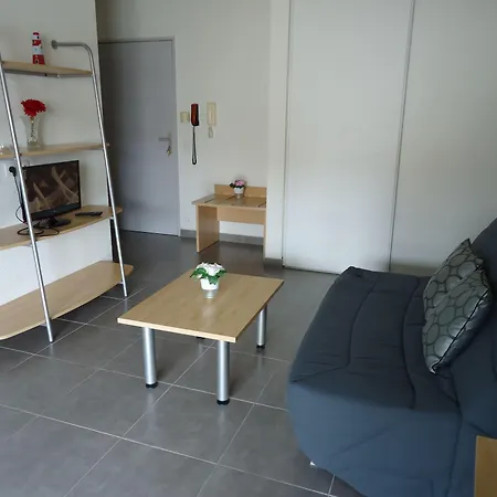 Residences De Bougainville 2* ロシュフォール