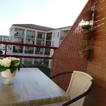 Residences De Bougainville ホテル 2*