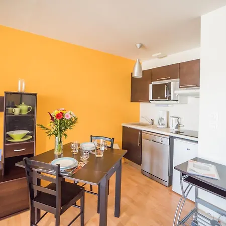 Residences De Bougainville ホテル 2*